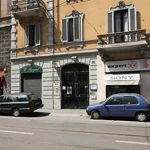 hotel-eva.italymilanhotels.net/