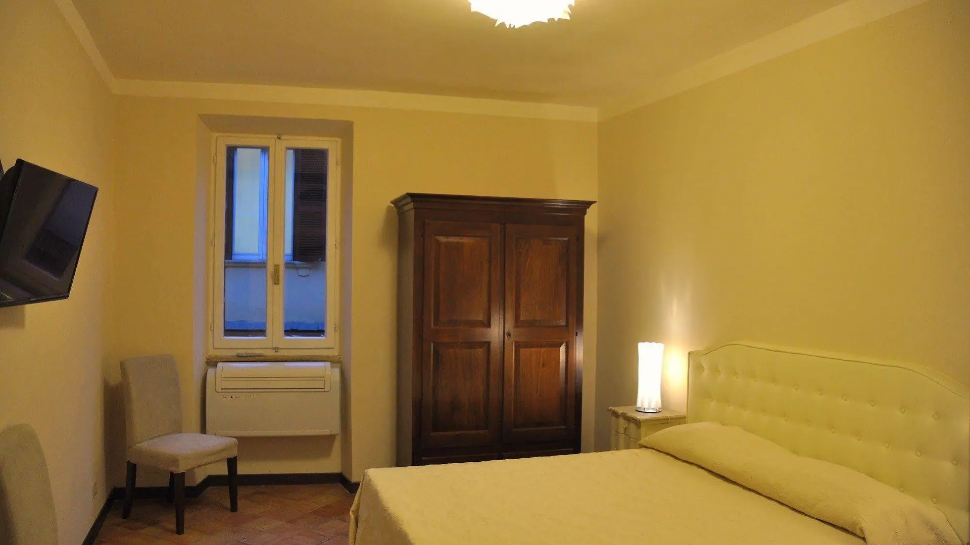 Four Rivers Suites Rom