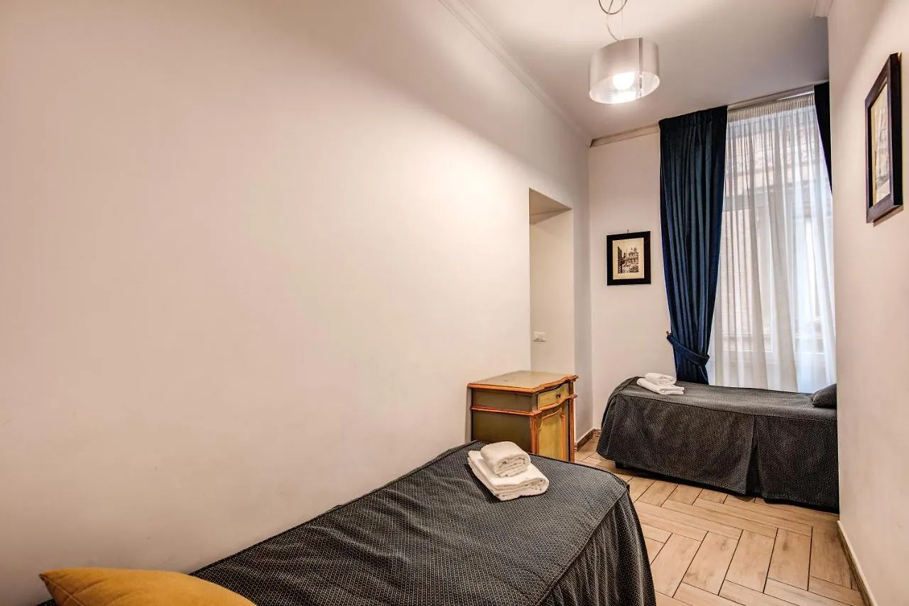 Four Rivers Suites Rom 2*,  Italien